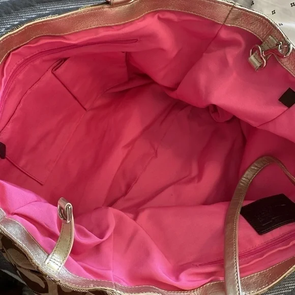 Coach XL gold lined hot pink multi pockets purse spacious bag purse - Picture 12 of 17